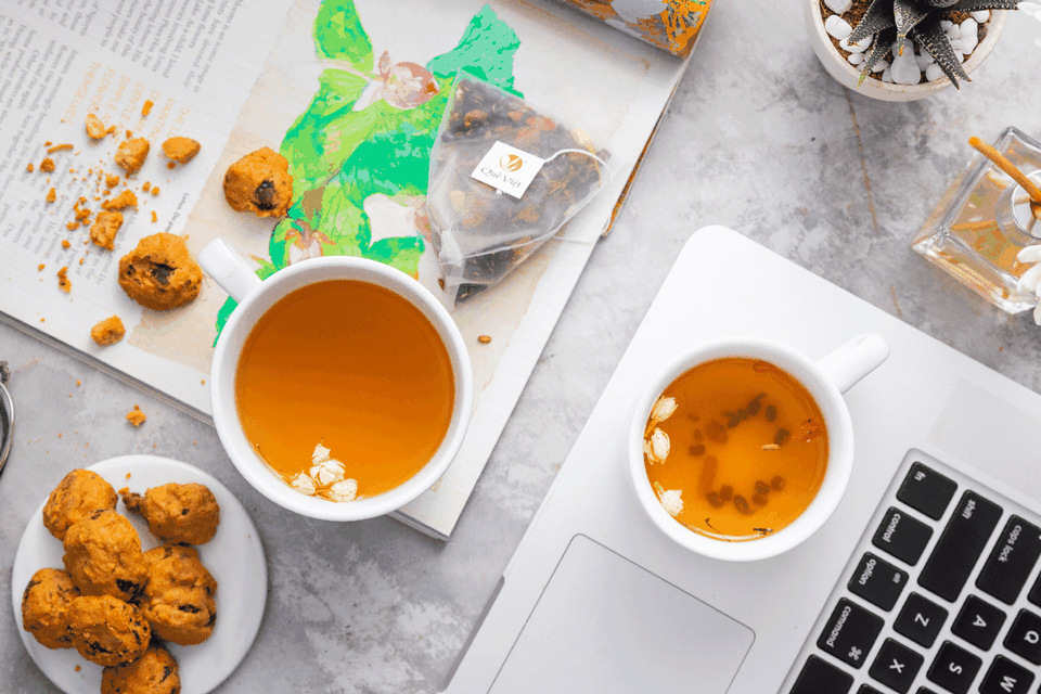 Dân công sở thi nhau mua trà gạo lứt giải nhiệt mùa hè này - 2 Dân công sở thi nhau mua trà gạo lứt giải nhiệt mùa hè này - 2