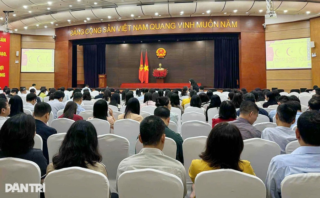 Ứng dụng đầu tiên được phổ cập đến đảng viên trên toàn quốc - 2 Ứng dụng đầu tiên được phổ cập đến đảng viên trên toàn quốc - 2