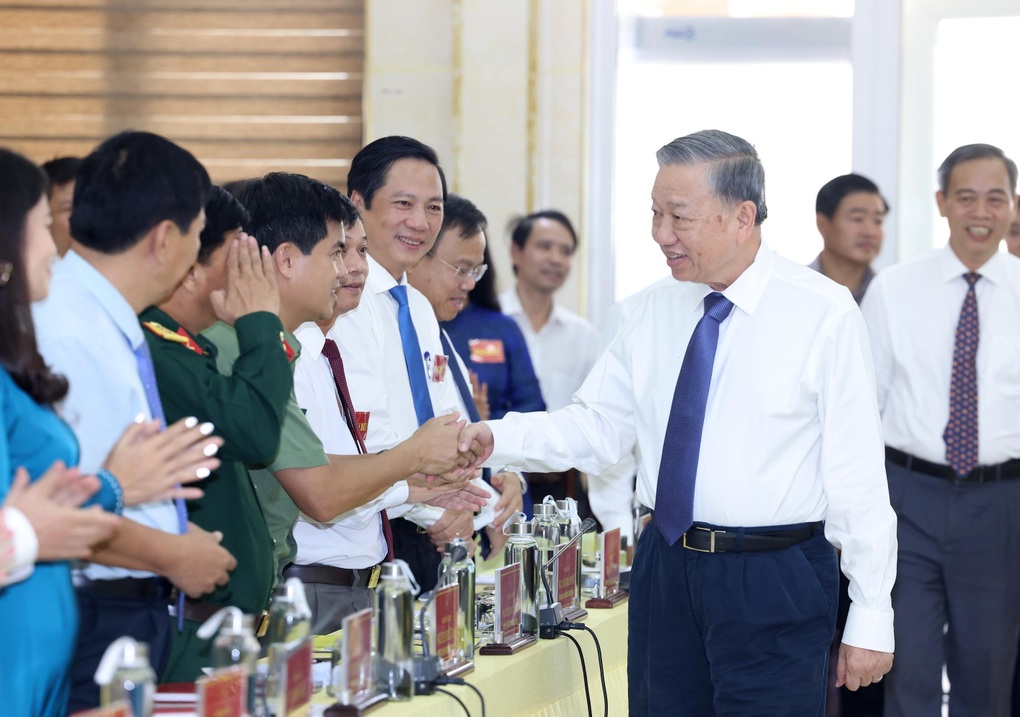 Thực hành dân chủ và nguyên tắc tập trung dân chủ trong Đảng theo Di chúc của Chủ tịch Hồ Chí Minh - 1 Thực hành dân chủ và nguyên tắc tập trung dân chủ trong Đảng theo Di chúc của Chủ tịch Hồ Chí Minh - 1