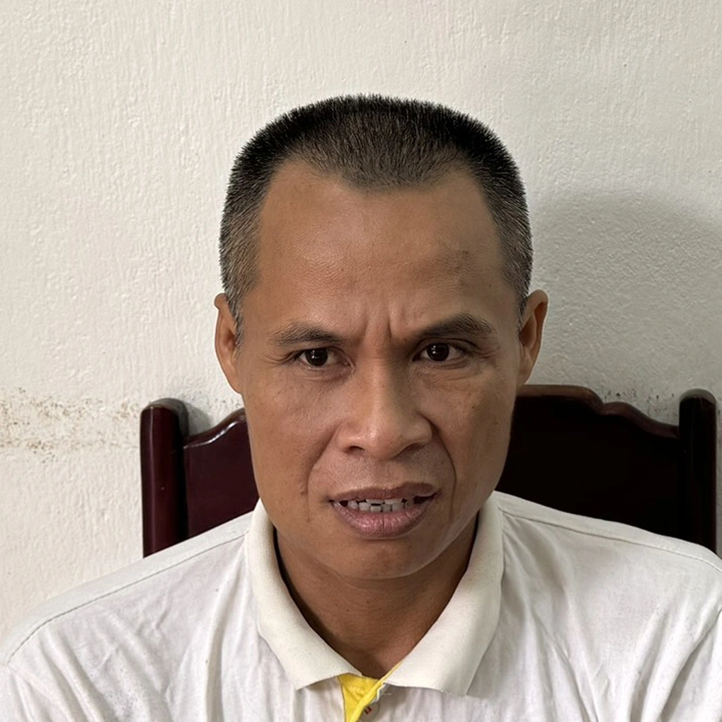 Người đàn ông say xỉn, đấm vào mặt cán bộ công an đang làm nhiệm vụ - 1 Người đàn ông say xỉn, đấm vào mặt cán bộ công an đang làm nhiệm vụ - 1