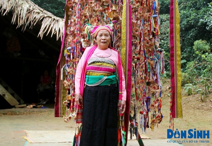 Nghệ nhân ưu tú Phạm Thị Tắng