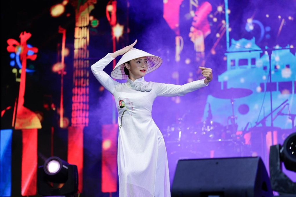 Gala Chào Huế! khép lại tuần lễ Festival Huế 2022 - 2