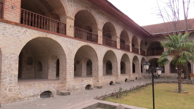 Vẻ đẹp ấn tượng của Azerbaijan - viên ngọc trên giao điểm Á - Âu - 19 Vẻ đẹp ấn tượng của Azerbaijan - viên ngọc trên giao điểm Á - Âu - 19
