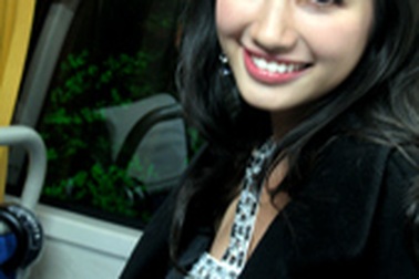 Trương Tri Trúc Diễm: “Đồng nghiệp nói xấu thì… im lặng!”