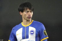 Lên như diều gặp gió, ngôi sao Nhật Bản khiến Man Utd phát sốt