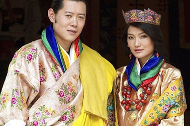 Cuộc đời cổ tích của Hoàng hậu đến từ “quốc gia hạnh phúc nhất”