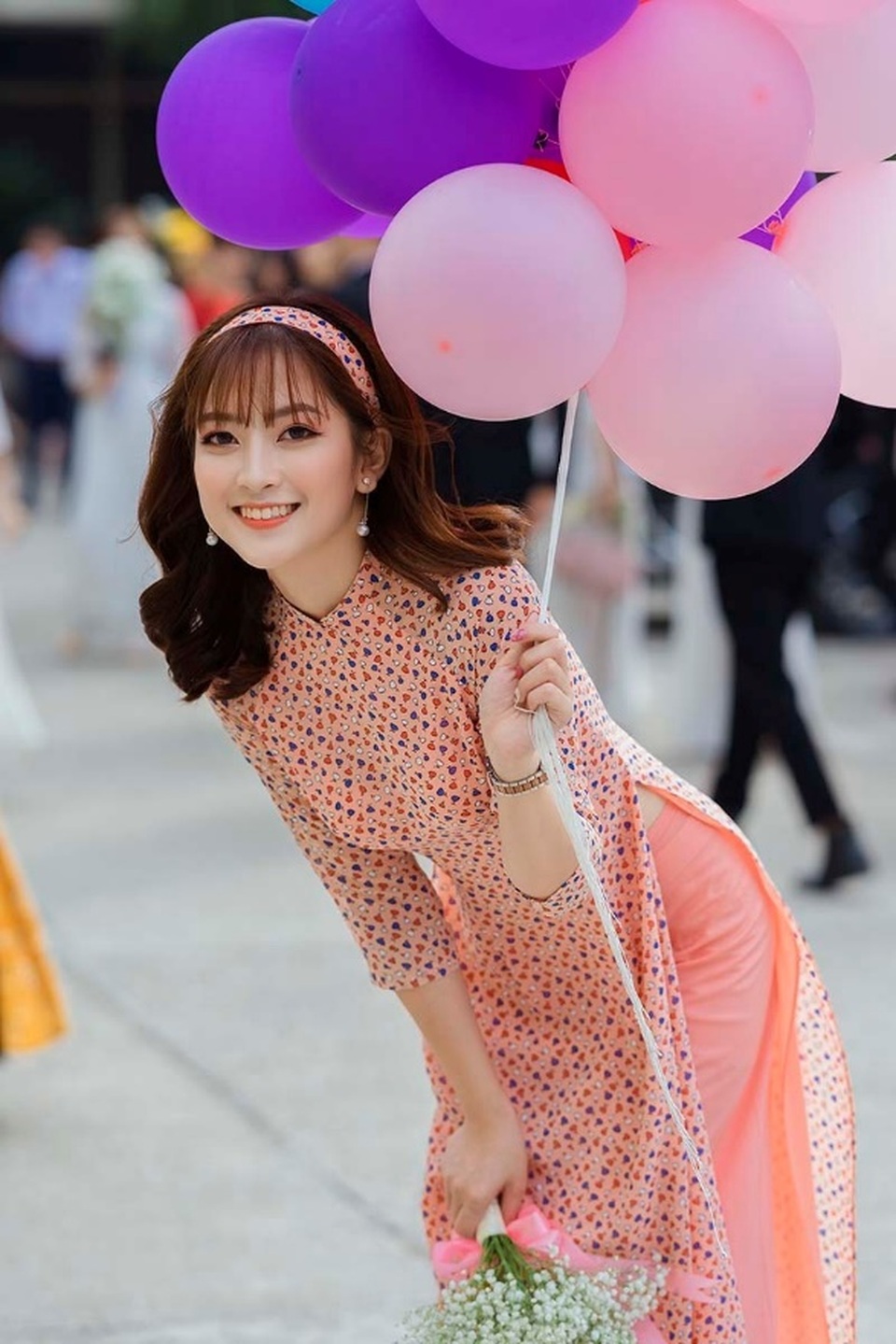Hot girl Tài chính xinh đẹp trong bộ ảnh kỷ yếu đại học - 8 Hot girl Tài chính xinh đẹp trong bộ ảnh kỷ yếu đại học - 8