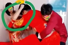 Chú rể đánh cô dâu tới tấp trong ngày cưới vì một tin nhắn