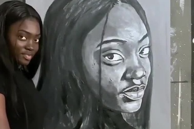 Chàng họa sĩ với cách thức vẽ chân dung đặc biệt