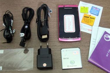 "Đập hộp" Sony Ericsson Arc S chính hãng tại VN