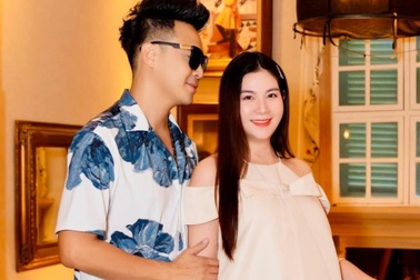 Kha Ly lần đầu làm mẹ sau 8 năm hiếm muộn, thừa nhận vẫn còn vụng về