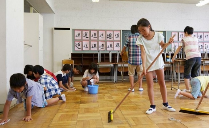 Chuyên gia cho rằng học sinh Nhật Bản mệt mỏi vì phải làm quá nhiều việc ở trường. (Nguồn: Quora)