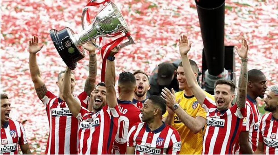 Tiết lộ của HLV Simeone khi nghe tin Luis Suarez gia nhập Atletico - 2 Tiết lộ của HLV Simeone khi nghe tin Luis Suarez gia nhập Atletico - 2