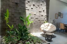 Vợ chồng trẻ ở Đà Nẵng xây nhà 3 tỷ đồng “ngập cây xanh và ánh nắng”