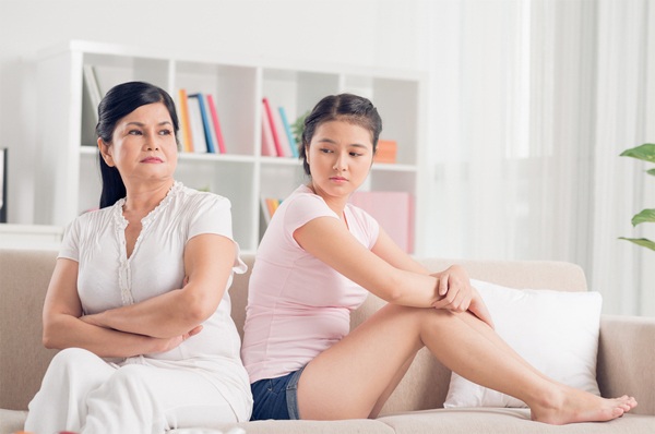Mẹ kế bao năm nuôi ăn học, khi có tiền tôi quyết không cho bà một xu - 1 Mẹ kế bao năm nuôi ăn học, khi có tiền tôi quyết không cho bà một xu - 1