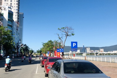 Đà Nẵng thu phí đỗ ô tô ở lòng đường cao nhất 40 nghìn đồng/giờ