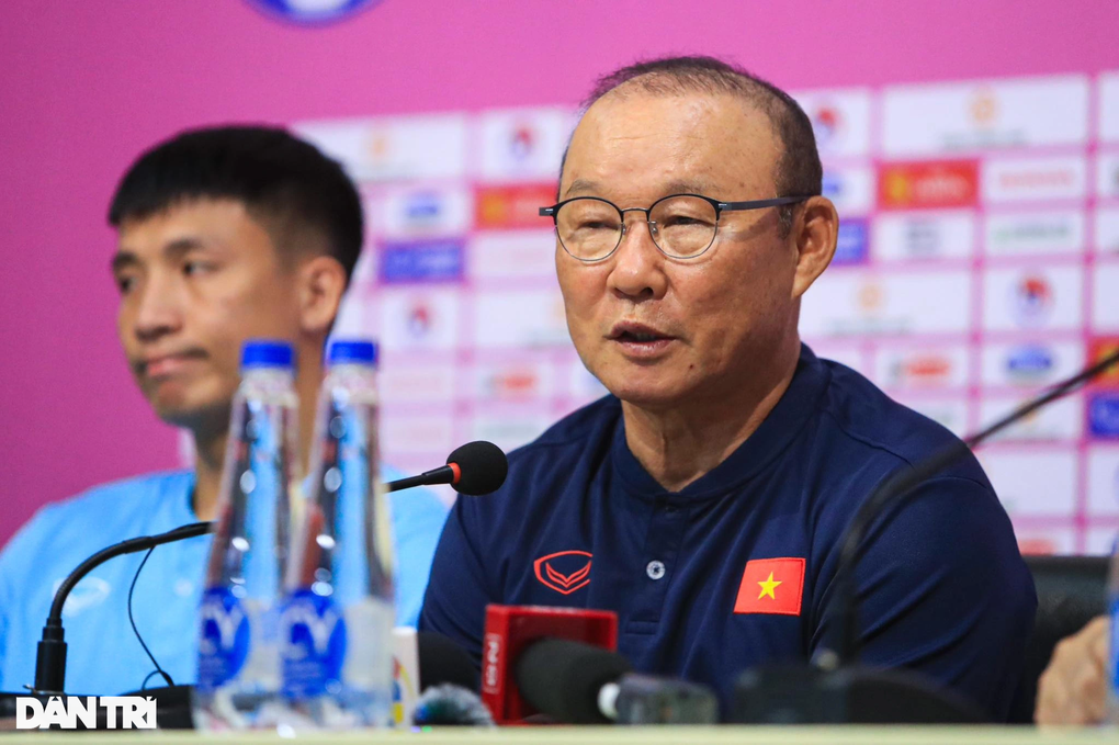 HLV Park: Đội tuyển Việt Nam khó vô địch AFF Cup nếu vắng Quang Hải - 1 HLV Park: Đội tuyển Việt Nam khó vô địch AFF Cup nếu vắng Quang Hải - 1