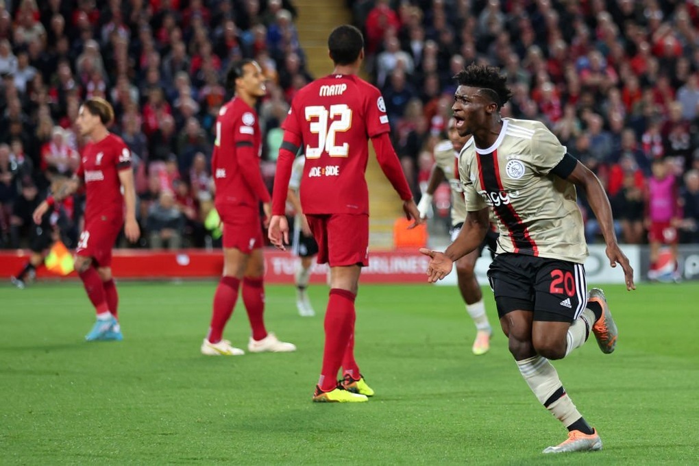 Liverpool vượt qua Ajax nhờ bàn thắng ở phút 89 - 2 Liverpool vượt qua Ajax nhờ bàn thắng ở phút 89 - 2