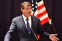 Bộ trưởng Quốc phòng Mỹ thăm châu Âu, trấn an đồng minh