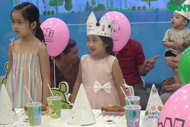 Sinh nhật 7 tuổi của Lavie, bảo mẫu thực hiện lời hứa của Mai Phương