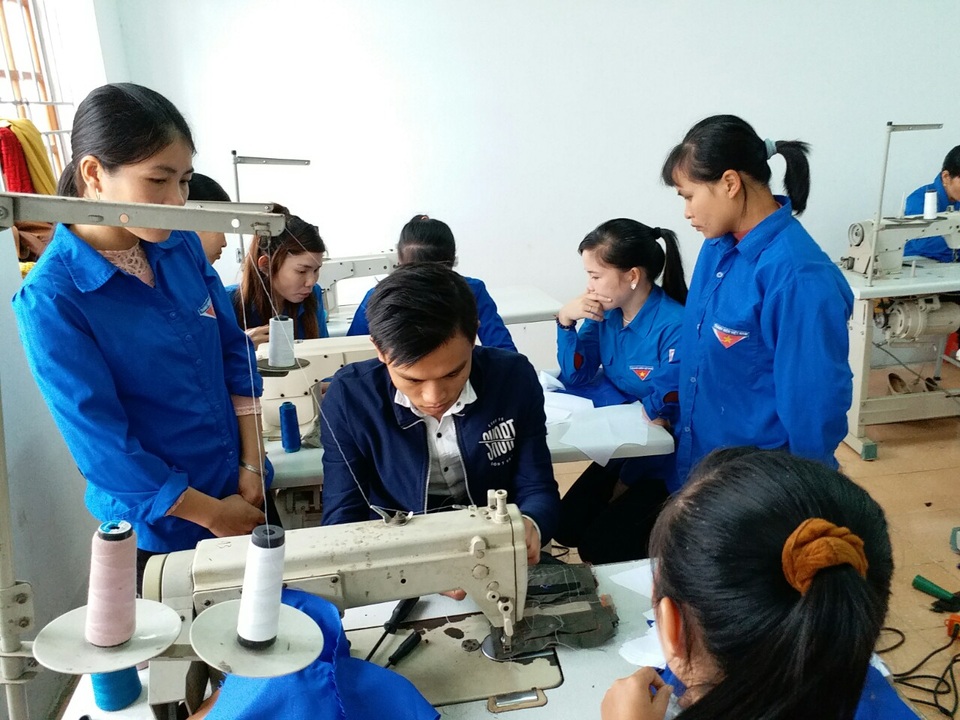 Khó khăn trong tìm kiếm việc làm cho hàng chục nghìn lao động nông thôn - 1 Khó khăn trong tìm kiếm việc làm cho hàng chục nghìn lao động nông thôn - 1