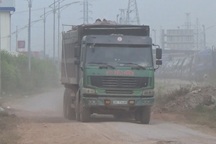 Bắc Giang: Đường gom cao tốc “hành” dân, nhà đầu tư cam kết khắc phục trước Tết nguyên đán