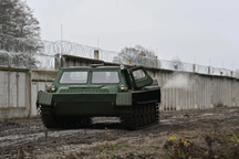 Ukraine dựng pháo đài bảo vệ thủ đô Kiev sau trận tập kích tên lửa Nga