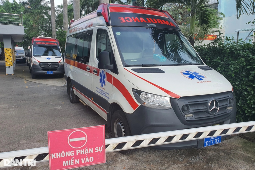 Huy động xe cấp cứu đặc chủng, nhiều bác sĩ túc trực Quốc tang Tổng Bí thư - 2 Huy động xe cấp cứu đặc chủng, nhiều bác sĩ túc trực Quốc tang Tổng Bí thư - 2