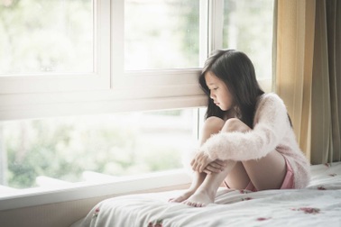 Bố mẹ ly hôn: Đừng dùng con là nơi xả giận