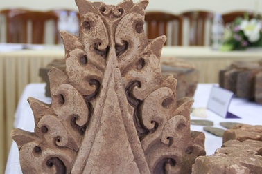 Khai quật phế tích tháp Xuân Mỹ thu 525 hiện vật thế kỷ XI-XII