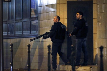 Phát hiện bệ phóng tên lửa tại nhà nghi phạm khủng bố Paris