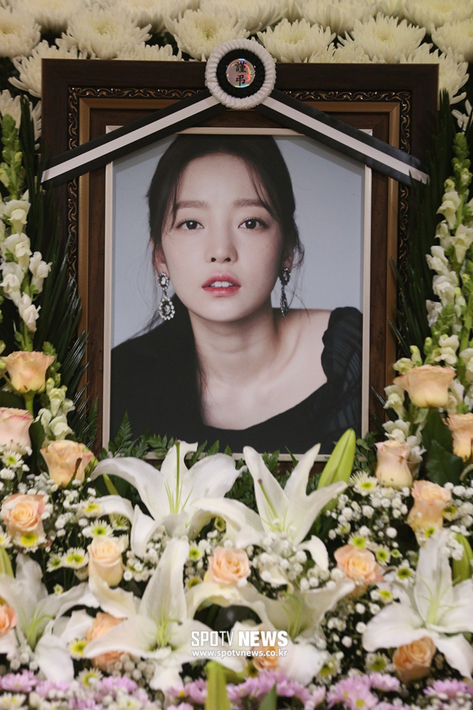 Cha mẹ vắng mặt trong tang lễ của Goo Hara - 1 Cha mẹ vắng mặt trong tang lễ của Goo Hara - 1