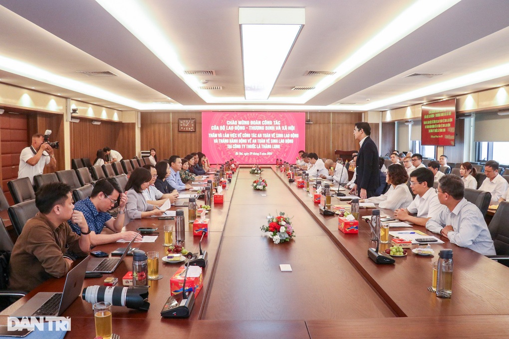 Lao động tại công ty thuốc lá thu nhập 29 triệu đồng/tháng - 1 Lao động tại công ty thuốc lá thu nhập 29 triệu đồng/tháng - 1