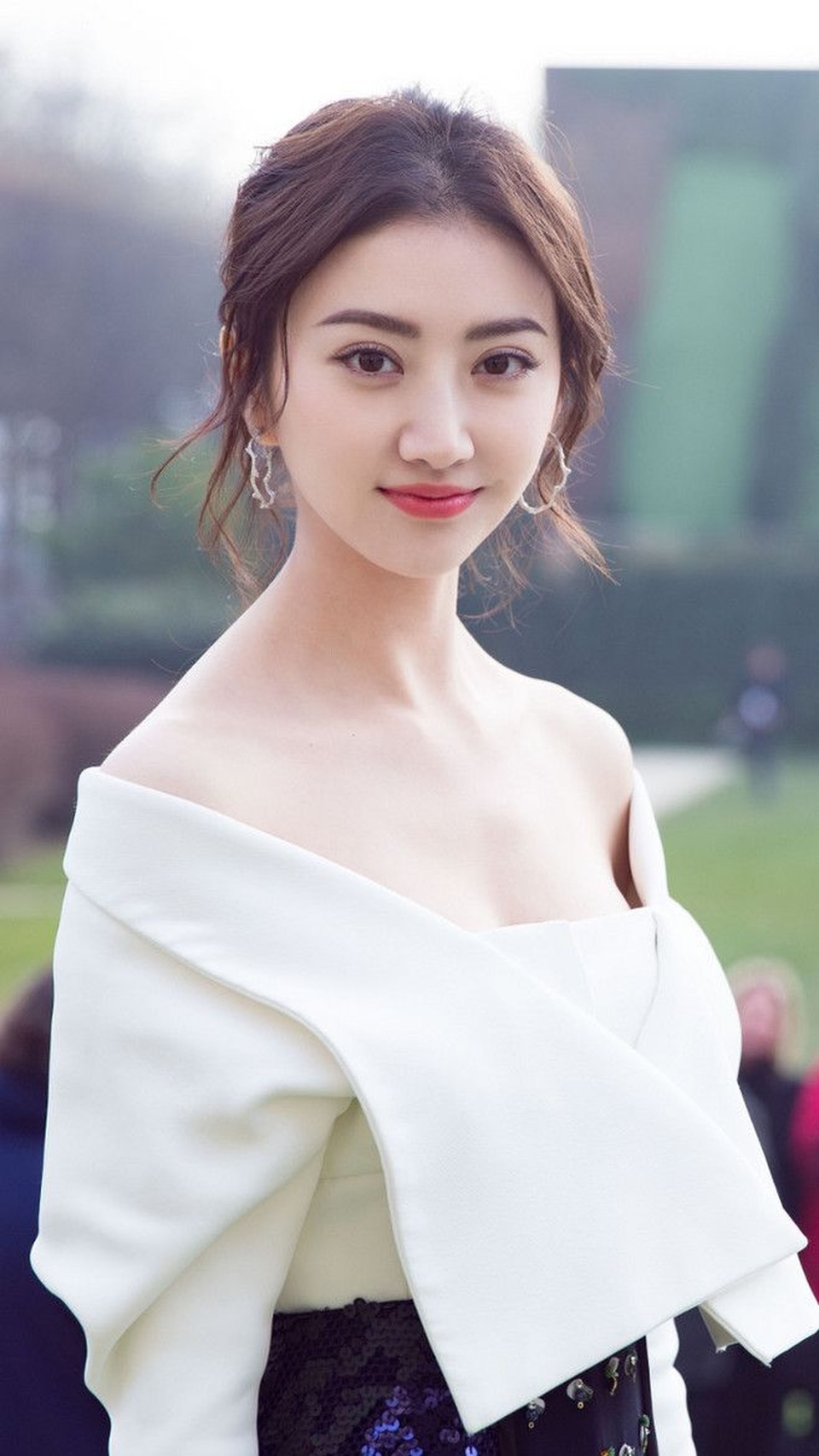 Đệ nhất mỹ nhân Bắc Kinh Cảnh Điềm nói gì về việc được hậu thuẫn khủng - 5 Đệ nhất mỹ nhân Bắc Kinh Cảnh Điềm nói gì về việc được hậu thuẫn khủng - 5