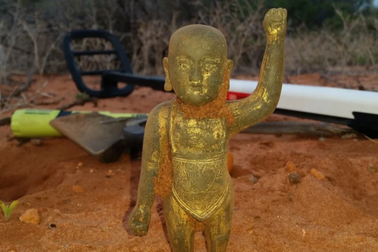 Bất ngờ tìm được tượng Phật từ thời Minh ngay bờ biển