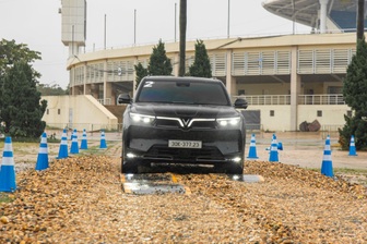 VinFast VF 9 chinh phục khách hàng Hà Nội qua loạt bài lái thử đầy cảm xúc