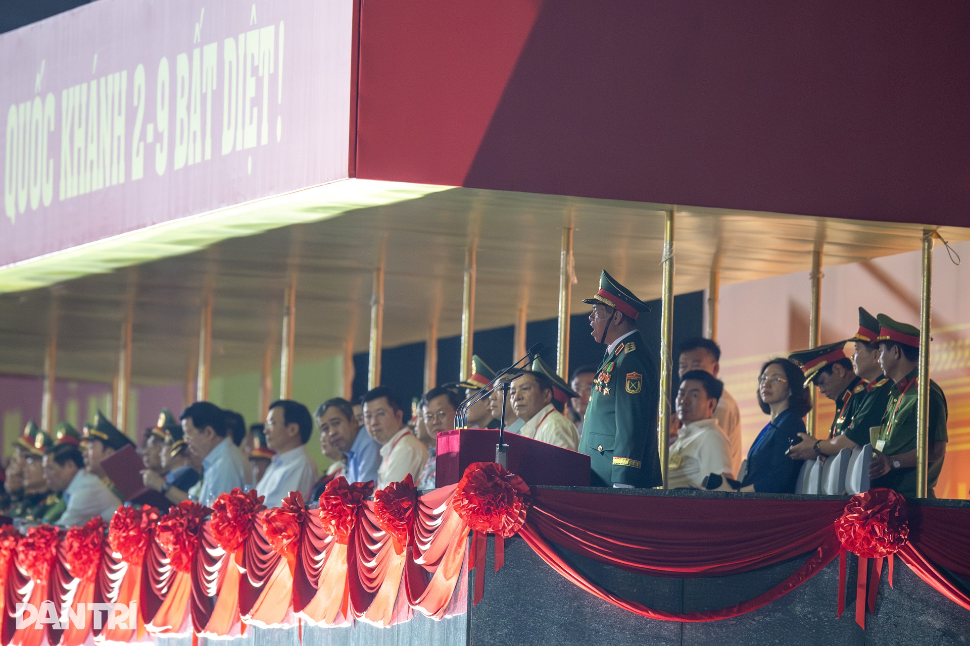 Hùng tráng buổi sơ duyệt cấp Nhà nước lễ diễu binh, diễu hành A80 - 3 Hùng tráng buổi sơ duyệt cấp Nhà nước lễ diễu binh, diễu hành A80 - 3