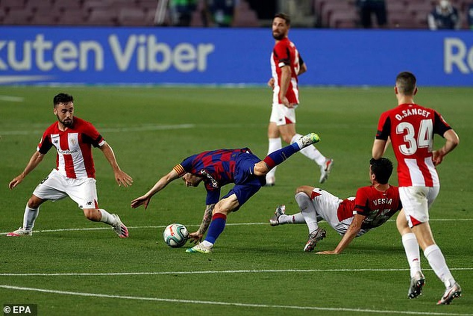 Messi và Rakitic tỏa sáng giúp Barcelona nhọc nhằn đánh bại Bilbao - 5 Messi và Rakitic tỏa sáng giúp Barcelona nhọc nhằn đánh bại Bilbao - 5
