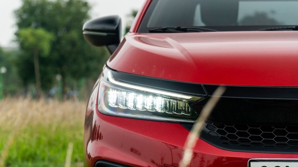 Đánh giá Honda City RS: Xe thể thao tiên phong trong phân khúc - 2 Đánh giá Honda City RS: Xe thể thao tiên phong trong phân khúc - 2