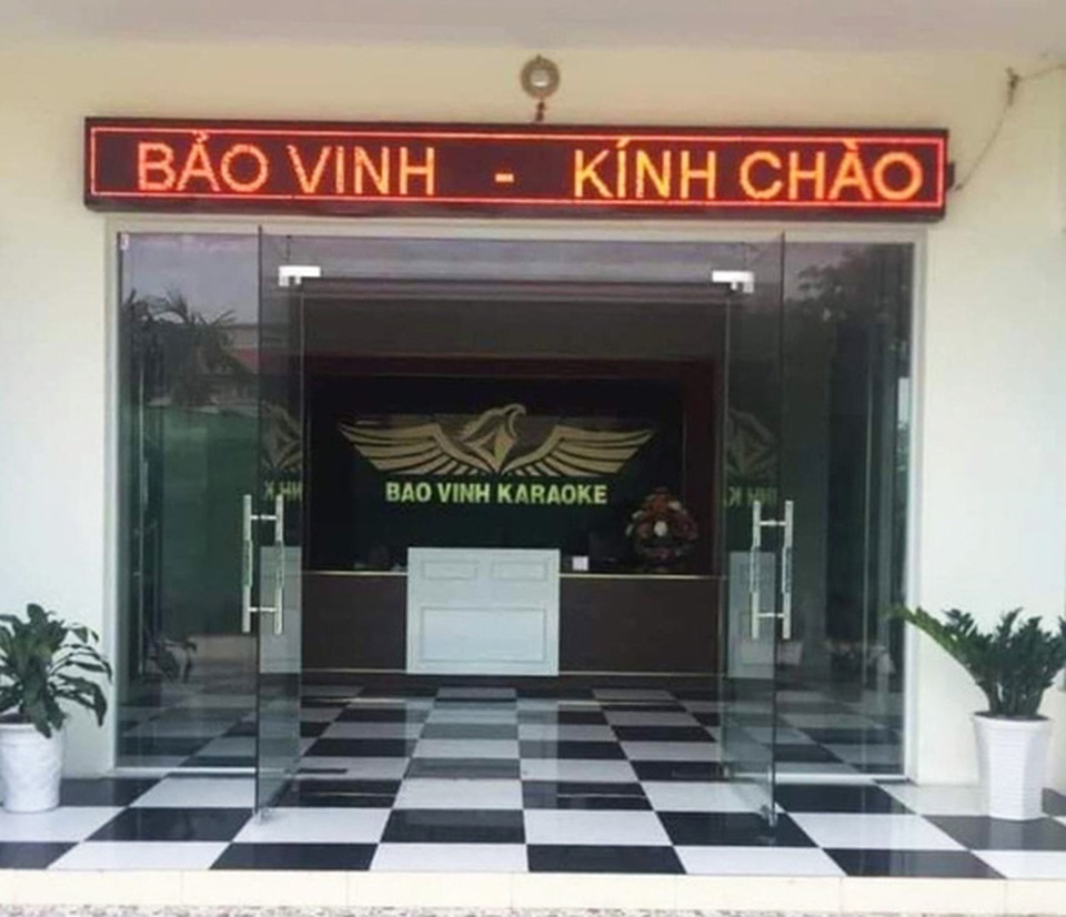 Quản lý quán karaoke chém 5 vị khách bị thương - 1 Quản lý quán karaoke chém 5 vị khách bị thương - 1