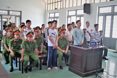 Giữ nguyên mức án với 13 bị cáo gây rối tại trụ sở UBND tỉnh Bình Thuận