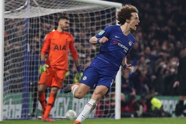 Chelsea vào chung kết League Cup nhờ thắng Tottenham ở loạt luân lưu