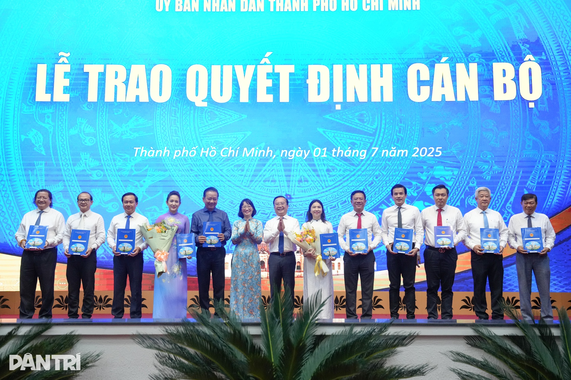 Phiên họp đầu tiên, kiện toàn nhân sự sở, ngành TPHCM mới - 11 Phiên họp đầu tiên, kiện toàn nhân sự sở, ngành TPHCM mới - 11