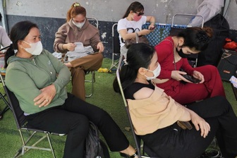 Khách hàng kể lúc cảnh sát ập vào thẩm mỹ viện Mailisa ở TPHCM