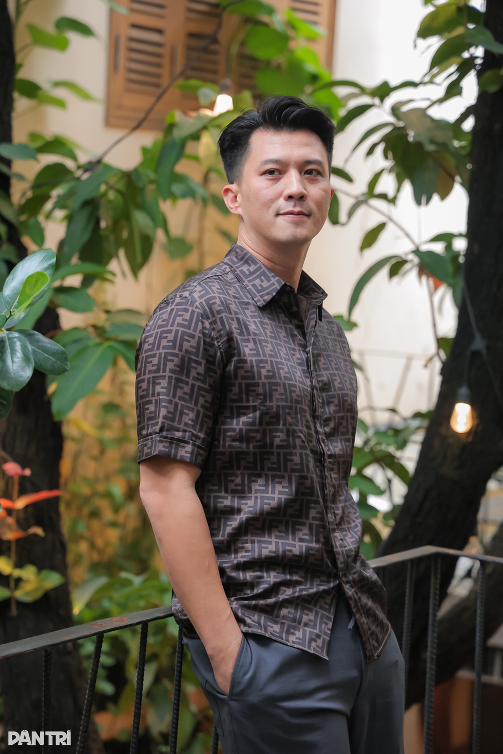 Hà Việt Dũng U40: “Tổng tài mỏ hỗn” trên phim, ngoài đời chủ homestay - 2