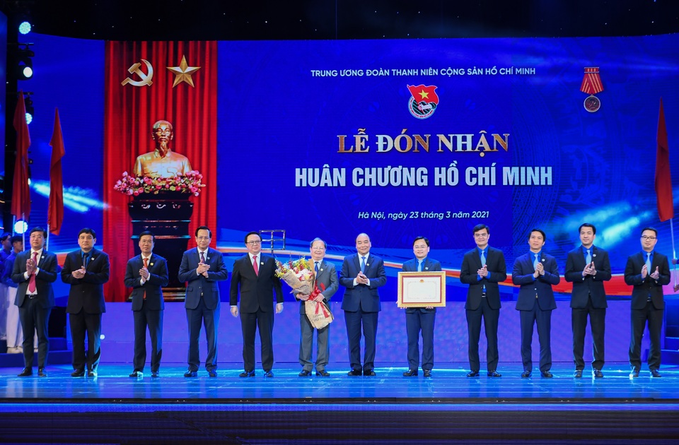Thanh niên là lực lượng nòng cốt của dân tộc... - 1 Thanh niên là lực lượng nòng cốt của dân tộc... - 1
