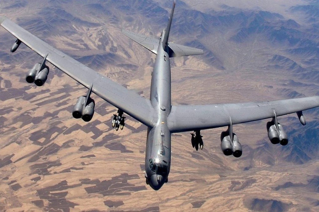Mỹ đưa máy bay ném bom B-52, tàu chiến tới Trung Đông - 1 Mỹ đưa máy bay ném bom B-52, tàu chiến tới Trung Đông - 1