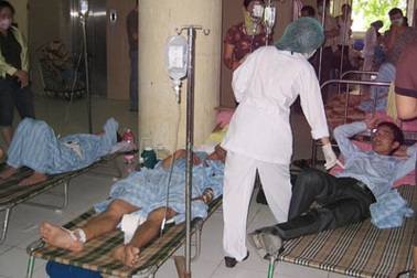 Chữa "bệnh phong bì”  từ phía bệnh nhân hay thầy thuốc?