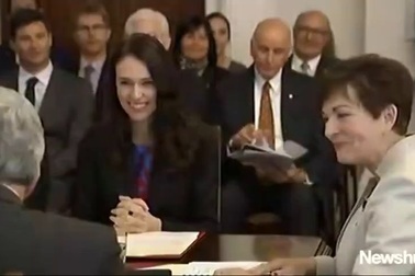 Chân dung nữ nguyên thủ trẻ nhất thế giới