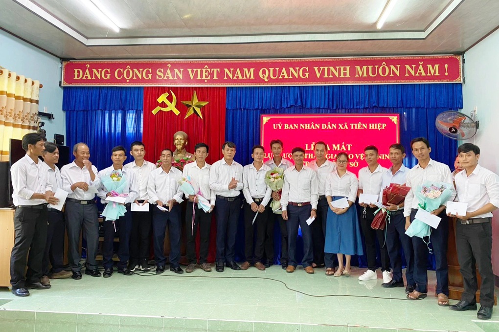 Xã đầu tiên tham gia BHXH tự nguyện cho thành viên tổ bảo vệ, trật tự - 1 Xã đầu tiên tham gia BHXH tự nguyện cho thành viên tổ bảo vệ, trật tự - 1